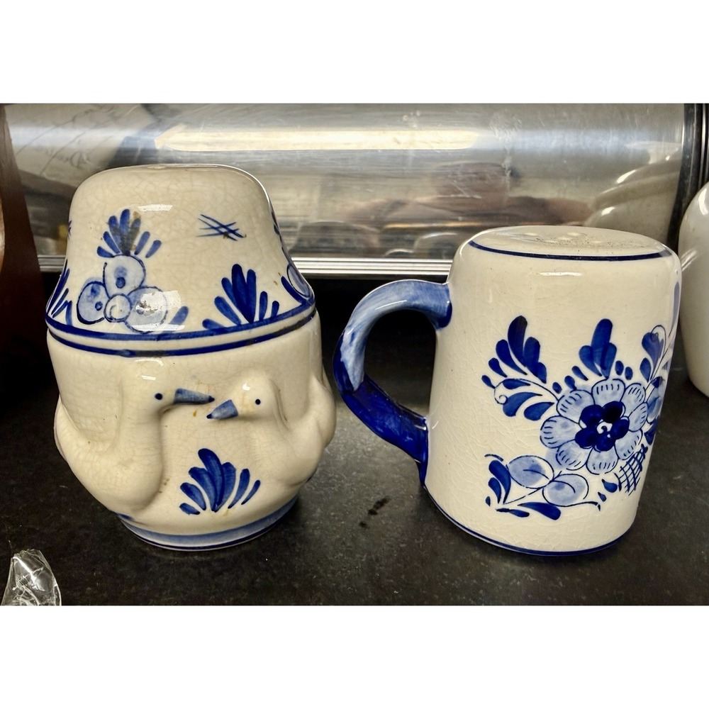 Salt And Pepper Shakers Vintage Delft Blue Hand Painted Geese  Figurines Holland